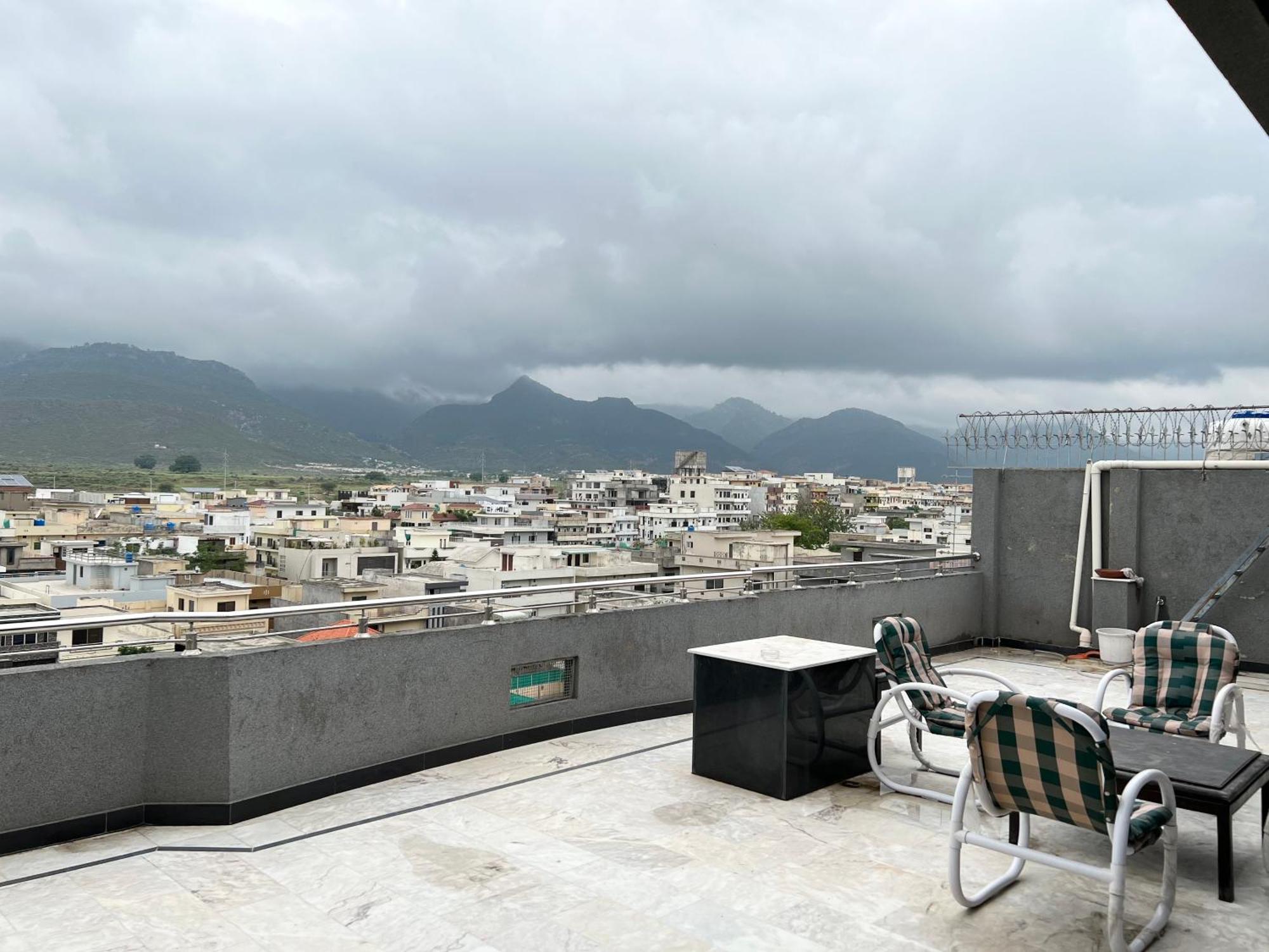 Penthouse 3Bedrooms - Luxury Apartment Hotel İslamabad Dış mekan fotoğraf